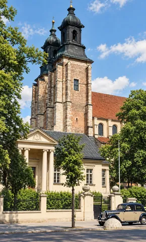 Gniezno-pałac Biskupii